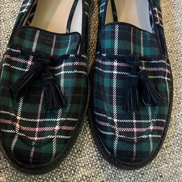 Ann Taylor Plaid Tassel Loafers Preppy - Green and Black Size 9 - Picture 6 of 8